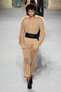 balmain-rf18-3353.thumb.jpg.46a1f46c2cb5c895207a3d9762975b74.jpg