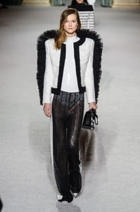 balmain-rf18-3421.thumb.jpg.24a06b03ae3b43991fcc22c43c7f23a5.jpg