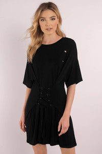 black-all-about-that-lace-up-shift-dress.jpg