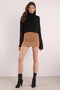 black-handle-with-flare-sleeve-sweater4.jpg