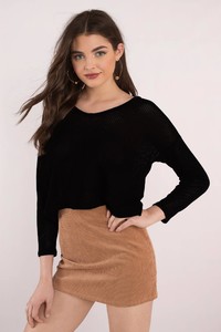 black-in-heaven-back-lace-up-top2.jpg