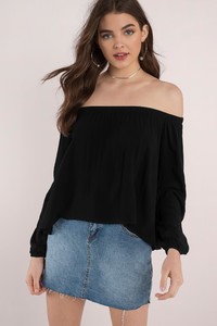 black-lulu-off-shoulder-blouse.jpg