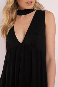 black-natasha-choker-top2.jpg