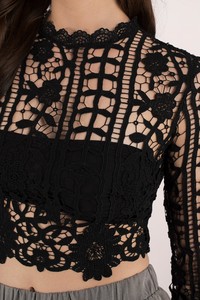 black-style-and-lace-crop-top2.jpg