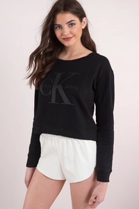 black-tonal-reissue-sweatshirt.jpg