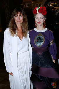 caroline-de-maigret-opera-national-de-paris-opening-season-gala-09-21-2017-0.jpg