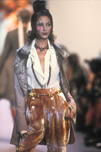 chloe-fw-1993-7.thumb.jpg.ba24e0e45ef285422ea8989b376a4746.jpg