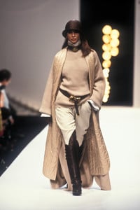 christian-dior-fw-1993-3.thumb.jpg.c2d095ede6a7d3ef2694d1dd3ca0b139.jpg