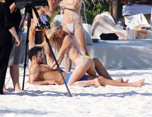 danielle-knudson-beach-bikini-sand-photos-9.thumb.jpg.141b83ddb536e10f218b579e17d0da1e.jpg