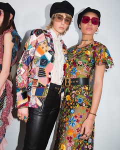 edie_dior_aw18_10magazine.thumb.jpg.018a7c2d987c97f7e0ce721542df2a23.jpg
