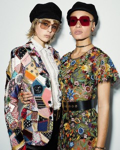 edie_dior_aw18_giocondaandaugust.thumb.jpg.63187f5978c4505094bb56bd7eaf8c68.jpg