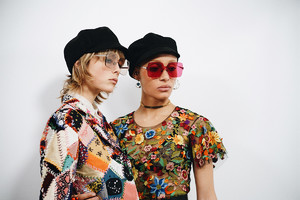 edie_dior_aw18_harpersbazaar.thumb.jpg.7c14d2370cbc43c9fbc87e1e69d964e1.jpg