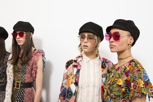 edie_dior_aw18_theimpression_5.thumb.jpg.23d2336271b93d0a80831df6a1101095.jpg
