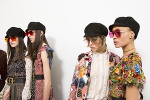 edie_dior_aw18_theimpression_6.thumb.jpg.6a8e371dad08a7d280e314ddc1211beb.jpg