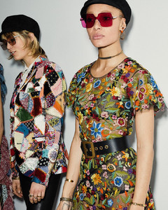 edie_dior_aw18_vogueparis_2.thumb.jpg.c25ebd80ab4cefd7ddfb9275987ef8ca.jpg