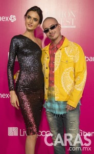 fashion-fest-pink-carpet-blanca-padilla-j-balvin-sln-.jpg.imgw.1280.1280.jpg