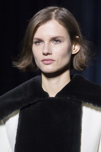 givenchy-clp-rf18-4085.thumb.jpg.377e6b9e3dad26d7542d77552f156c5d.jpg