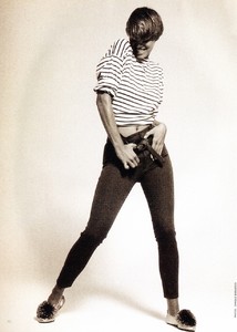 glamour_fr_july_aug_1989_6.thumb.jpg.d5a824eb3a253f84921b5ed6cbc76410.jpg