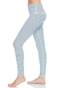 glyder-high-power-legging-black-white-stripe-3.jpg
