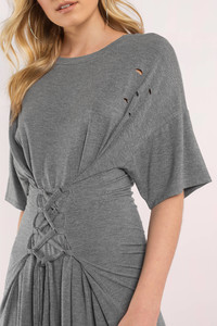 grey-all-about-that-lace-up-shift-dress2.jpg