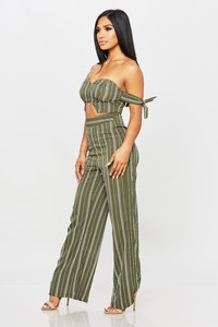 hb00149_green_jumpsuit_427.jpg