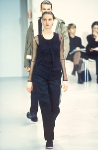 helmut-lang-fw-1997-2.thumb.jpg.b4cecbdc1e272fe3781311108f1da08d.jpg