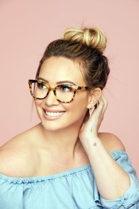 hilary-duff-muse-x-hilary-duff-photoshoot-7.thumb.jpg.df8ff8d59aaa4362498c87402d132c51.jpg