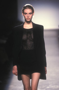 isaac-mizrahi-fw-1997-2.thumb.jpg.4fff95dd7f7482bd1302fd608e60c5f9.jpg