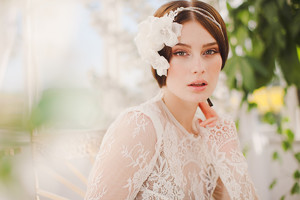 jannie-baltzer-bridal-fashion1.thumb.jpg.f6411231d4e63c100a35f20f506b3375.jpg