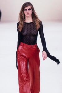 john-rocha-fw-1997-4.thumb.jpg.771858ac91bf6cbda835b86719abc23c.jpg