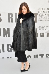 julia-restoin-roitfeld-christian-dior-show-fw18-in-paris-3.jpg