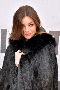 julia-restoin-roitfeld-christian-dior-show-fw18-in-paris-4.jpg