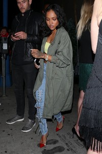 karrueche-tran-and-victor-cruz-night-out-at-delilah-in-west-hollywood-03-23-2018-2.jpg