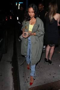 karrueche-tran-and-victor-cruz-night-out-at-delilah-in-west-hollywood-03-23-2018-3.jpg
