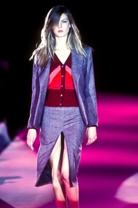 katherine-hamnet-fw-1997-2.thumb.jpg.981e2baf1b6f0f5e54611721ccd4220f.jpg