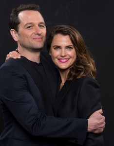 keri-russell-and-matthew-rhys-photoshoot-2018-2.jpg