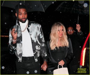 khloe-kardashian-tristan-thompson-birthday-party-03.jpg