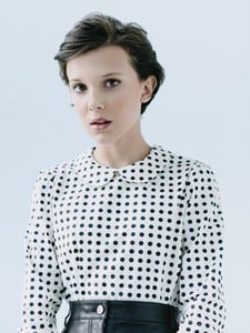 kinopoisk.ru-Millie-Bobby-Brown-2838797.thumb.jpg.125ef6f1f6c0145d020945cddbeae3b2.jpg