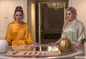 kinopoisk.ru-Scream-Queens-2673470.jpg