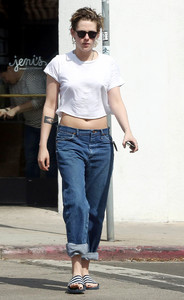 kstew100318BZNimage123.jpg