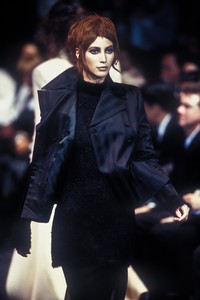 martine-sitbon_fw-1993-2.thumb.jpg.db2f8b260d10f173cc27c9a72b053205.jpg