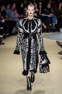 mcqueen-rf18-3038.thumb.jpg.d3d14671286867dc3270dd7bb58dce8d.jpg