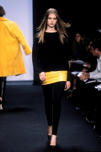 michael-kors-fw-1997-2.thumb.jpg.d054b6f4962e076cdc6bf6cf1cdbad1c.jpg