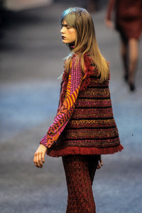 missoni-fw-1997-5.thumb.jpg.01c62ea6fa85dd0648273d505aaf2176.jpg