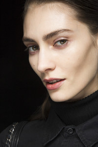 nina-ricci-bks-g-rf18-0529.thumb.jpg.72a6c8f614fa91ade2e2ea095f3079b4.jpg