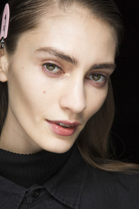 nina-ricci-bks-g-rf18-0542.thumb.jpg.5b0c4dcf522e867d294044a4e3bd09de.jpg