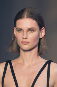 off-white-clp-rf18-3388.thumb.jpg.828d02fc9b3672b15da35ca343f860ef.jpg