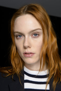 pacorabanne-bks-v-rf18-8011.thumb.jpg.bd76eb9b54b268e9f280b9af4ab6a570.jpg