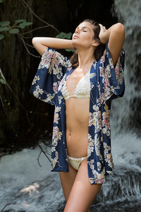 paindesucre_lookbook-suggest-e18_03-delila.jpg