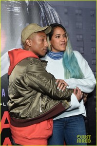 pharrell-williams-roxanne-roxanne-screening-march-2018-00.jpg